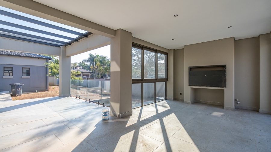 7 Bedroom Property for Sale in Midstream Estate Gauteng