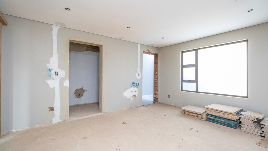 7 Bedroom Property for Sale in Midstream Estate Gauteng