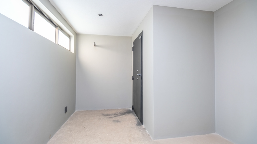 7 Bedroom Property for Sale in Midstream Estate Gauteng