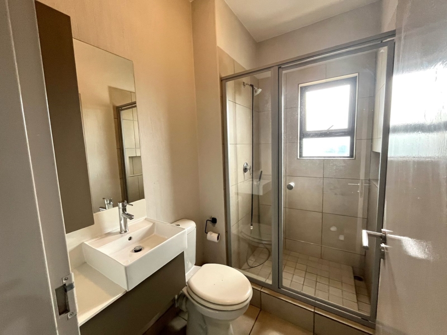 To Let 2 Bedroom Property for Rent in Broadacres Gauteng