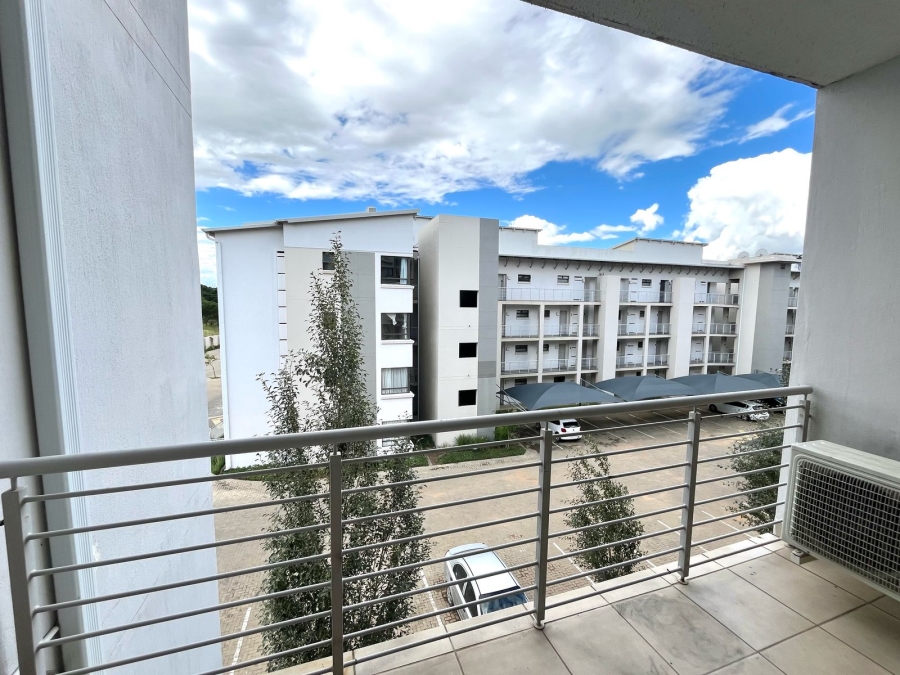 To Let 2 Bedroom Property for Rent in Broadacres Gauteng