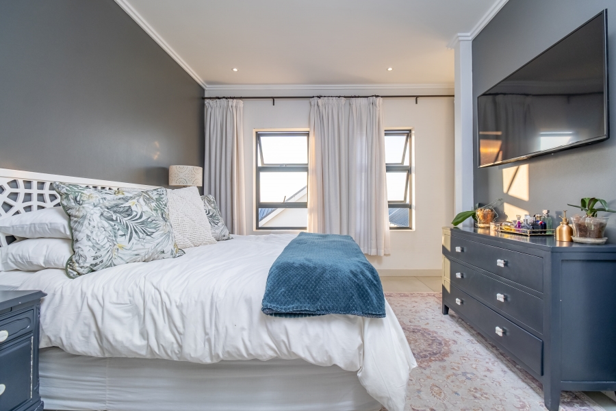 3 Bedroom Property for Sale in Pinehaven Gauteng