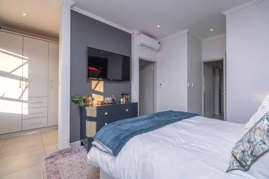 3 Bedroom Property for Sale in Pinehaven Gauteng