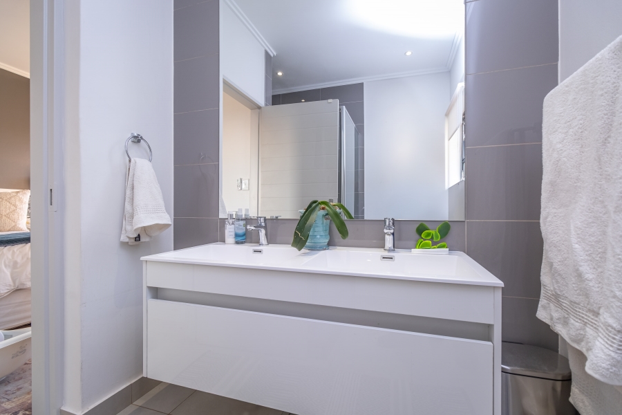 3 Bedroom Property for Sale in Pinehaven Gauteng