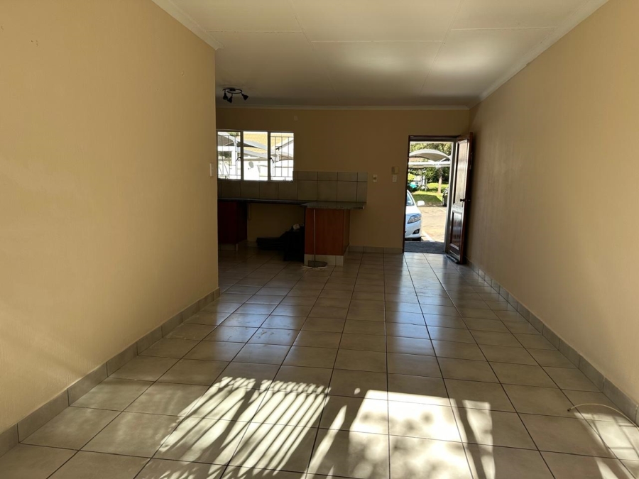 To Let 2 Bedroom Property for Rent in Greenstone Hill Gauteng