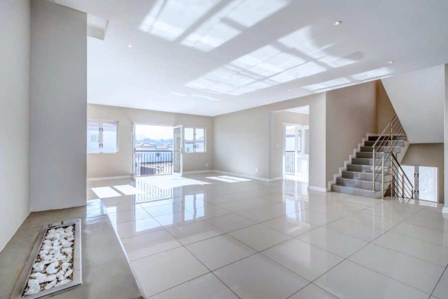To Let 3 Bedroom Property for Rent in Hyde Park Gauteng