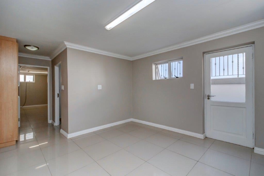 To Let 3 Bedroom Property for Rent in Hyde Park Gauteng