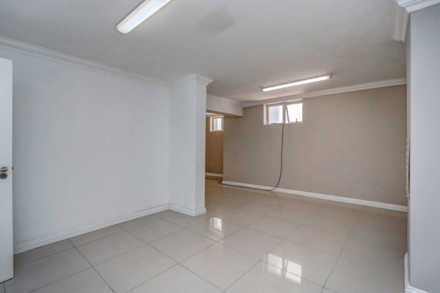 To Let 3 Bedroom Property for Rent in Hyde Park Gauteng