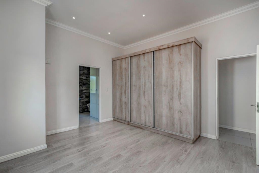 To Let 3 Bedroom Property for Rent in Hyde Park Gauteng