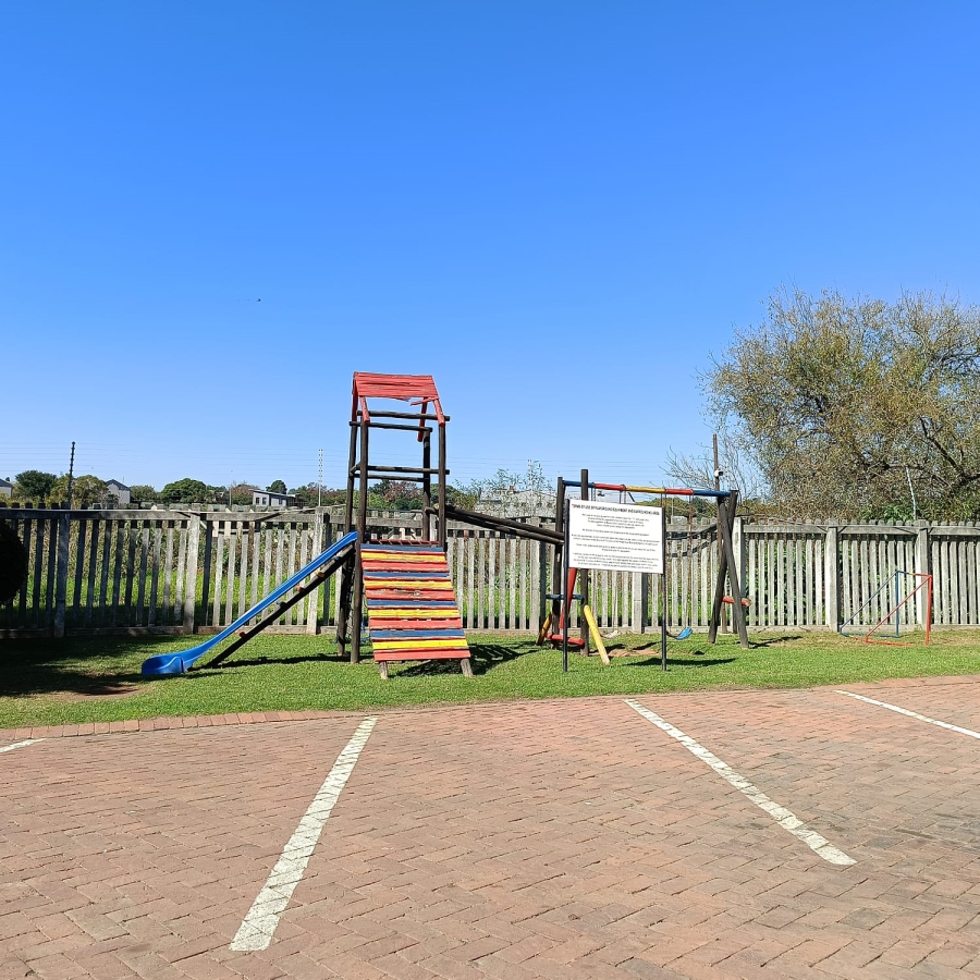 1 Bedroom Property for Sale in Weltevreden Park Gauteng