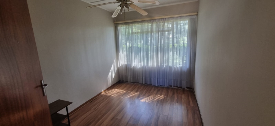 5 Bedroom Property for Sale in Kilner Park Gauteng