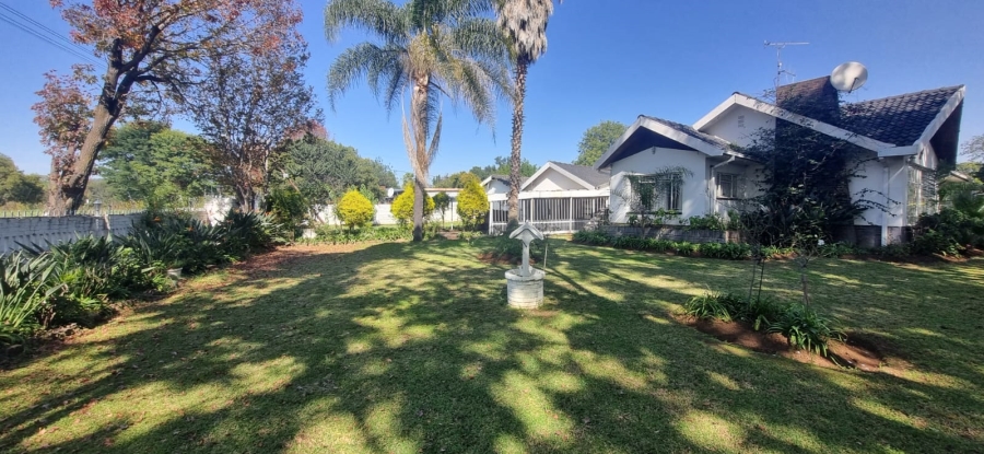 5 Bedroom Property for Sale in Kilner Park Gauteng