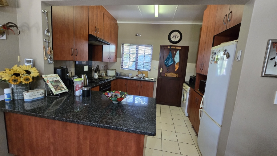 2 Bedroom Property for Sale in Weltevreden Park Gauteng