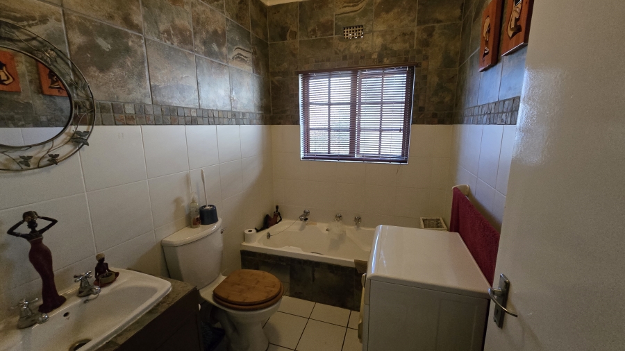 2 Bedroom Property for Sale in Weltevreden Park Gauteng