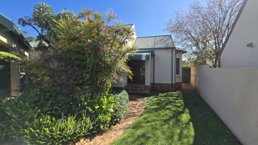 2 Bedroom Property for Sale in Weltevreden Park Gauteng