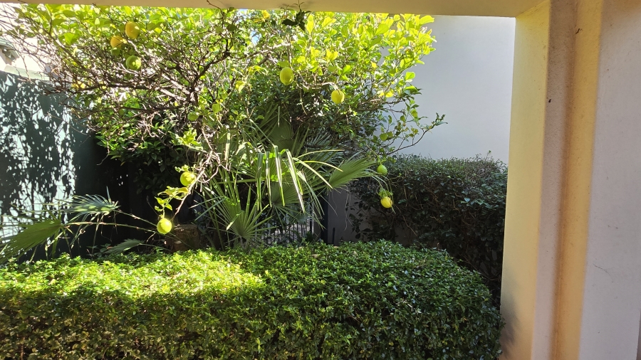 2 Bedroom Property for Sale in Weltevreden Park Gauteng