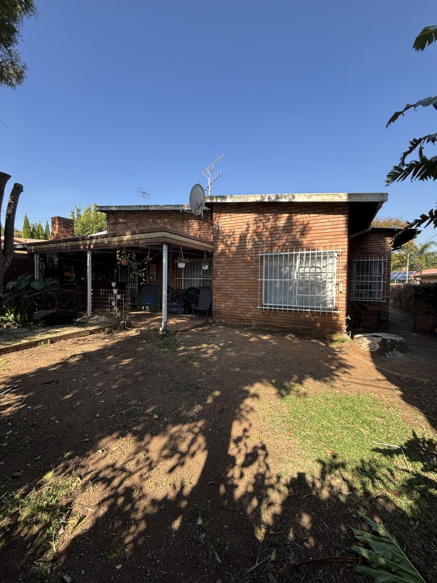 To Let 2 Bedroom Property for Rent in Garsfontein Gauteng