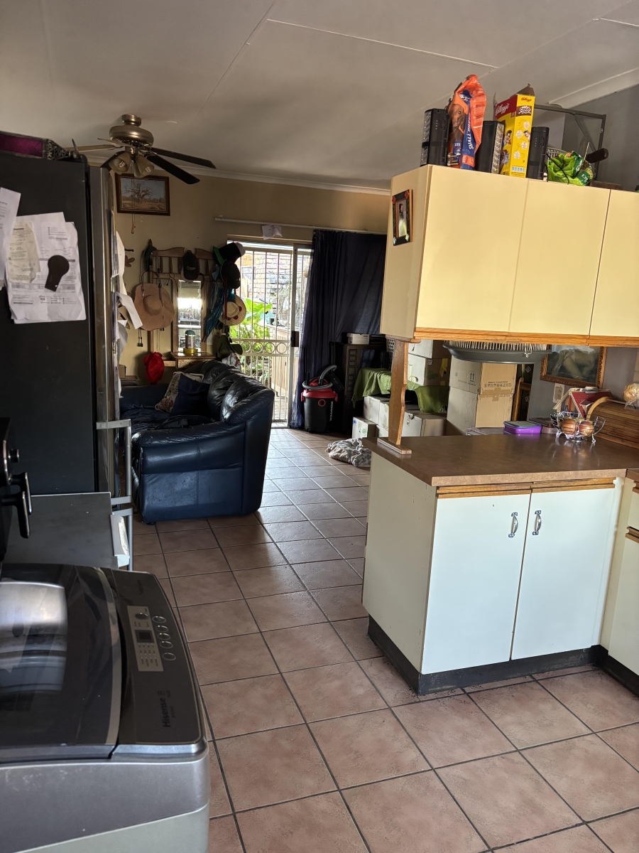 To Let 2 Bedroom Property for Rent in Garsfontein Gauteng