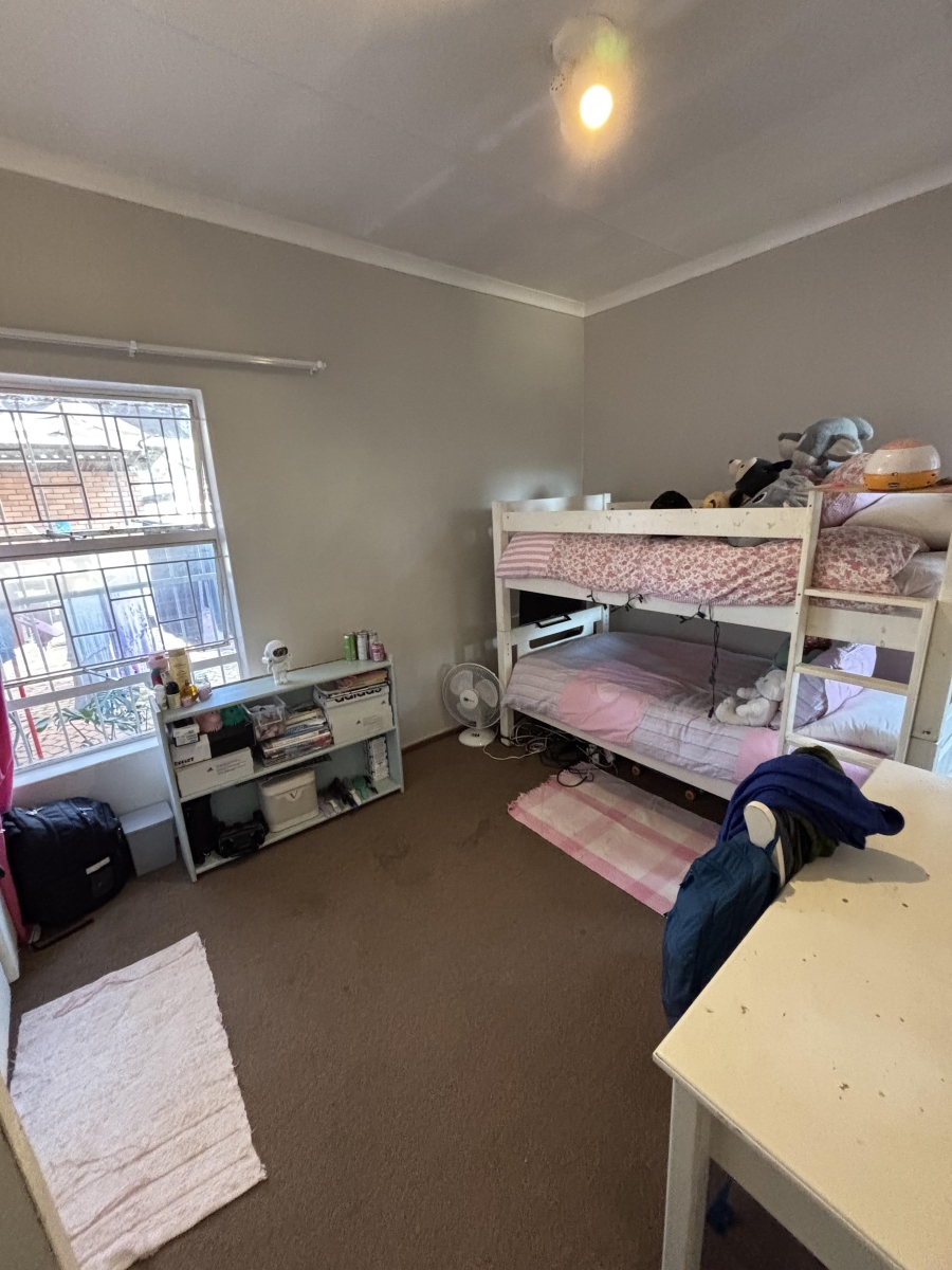 To Let 2 Bedroom Property for Rent in Garsfontein Gauteng