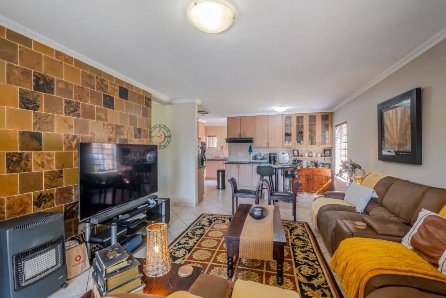 3 Bedroom Property for Sale in The Wilds Gauteng