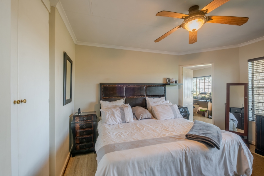 3 Bedroom Property for Sale in The Wilds Gauteng