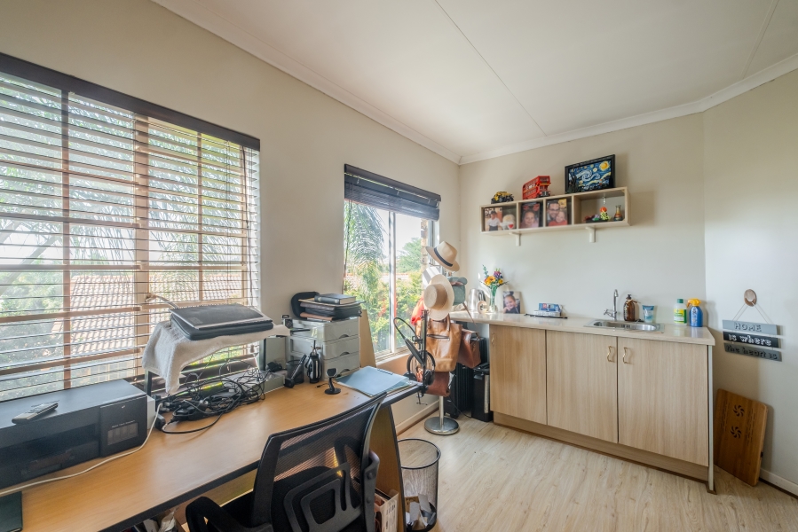 3 Bedroom Property for Sale in The Wilds Gauteng