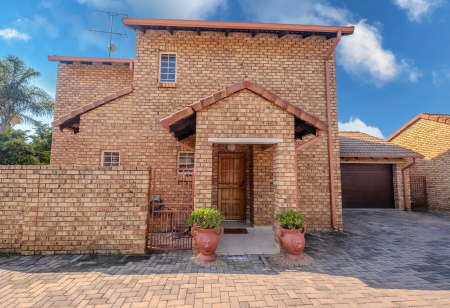 3 Bedroom Property for Sale in The Wilds Gauteng