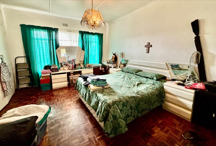 4 Bedroom Property for Sale in Tulisa Park Gauteng