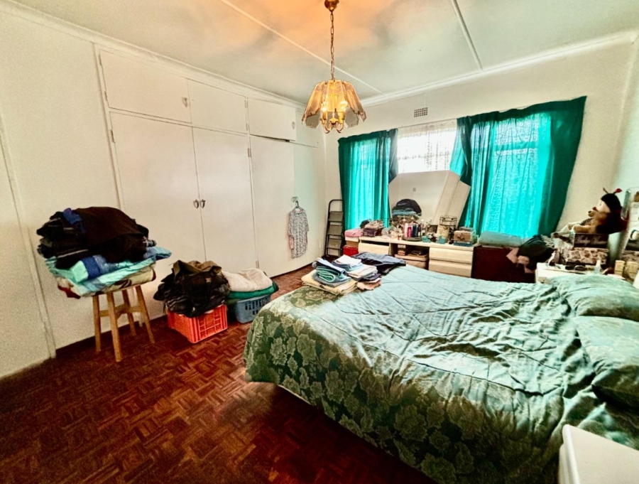 4 Bedroom Property for Sale in Tulisa Park Gauteng