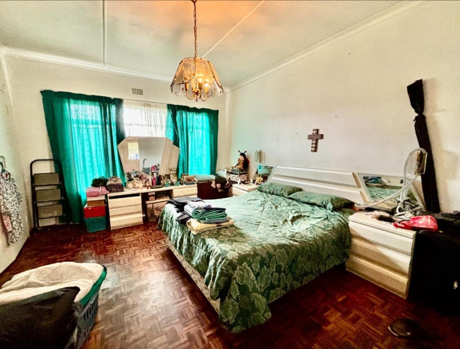 4 Bedroom Property for Sale in Tulisa Park Gauteng
