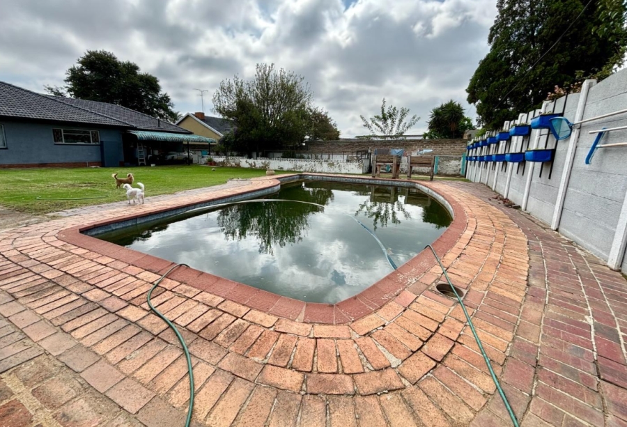 4 Bedroom Property for Sale in Tulisa Park Gauteng
