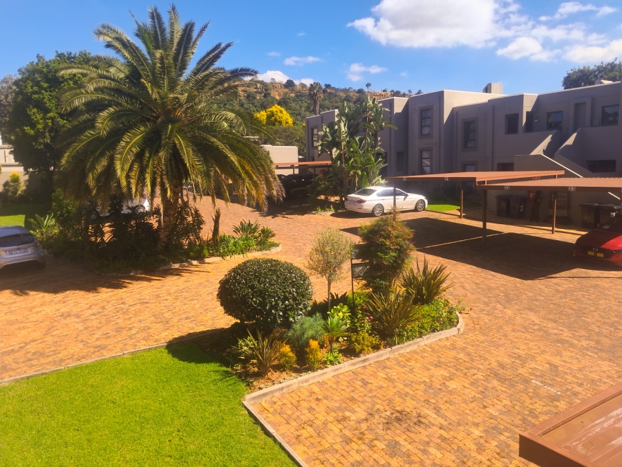 2 Bedroom Property for Sale in Boskruin Gauteng