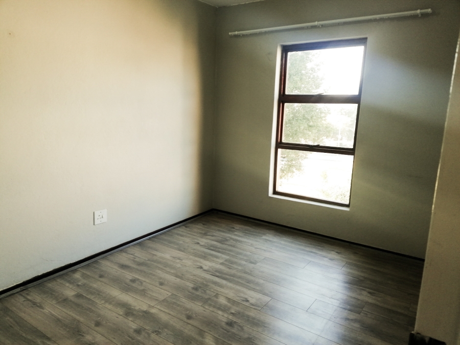 2 Bedroom Property for Sale in Boskruin Gauteng