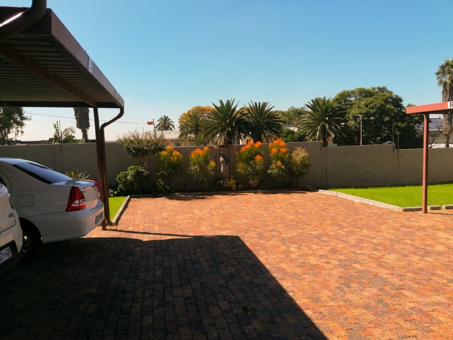 2 Bedroom Property for Sale in Boskruin Gauteng