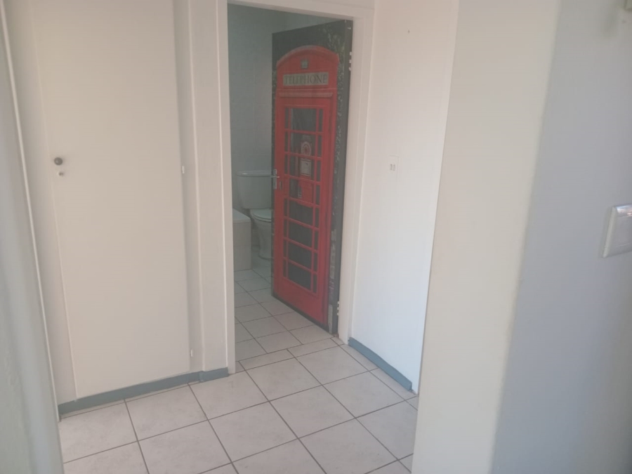 2 Bedroom Property for Sale in Randhart Gauteng