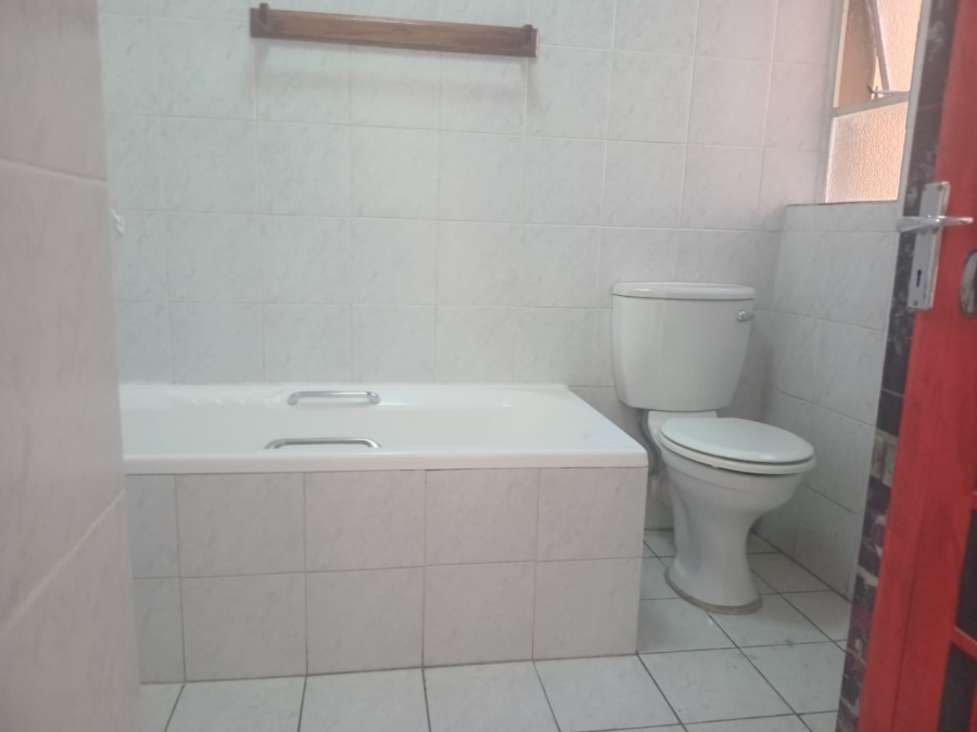 2 Bedroom Property for Sale in Randhart Gauteng
