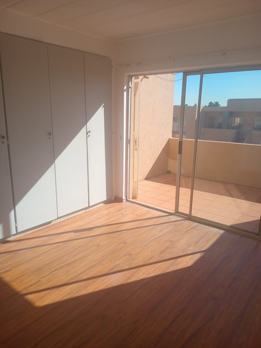 2 Bedroom Property for Sale in Randhart Gauteng