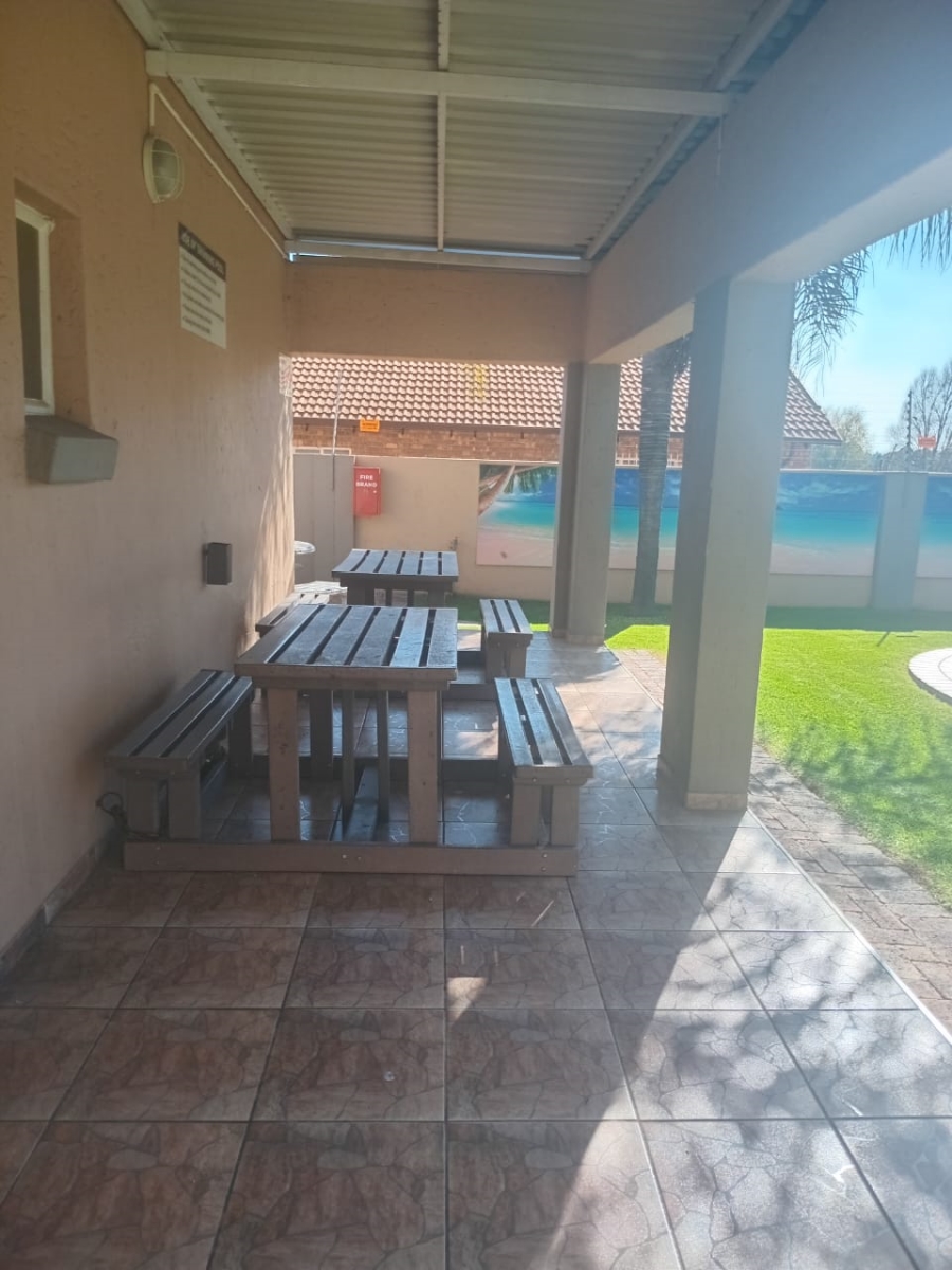 2 Bedroom Property for Sale in Randhart Gauteng