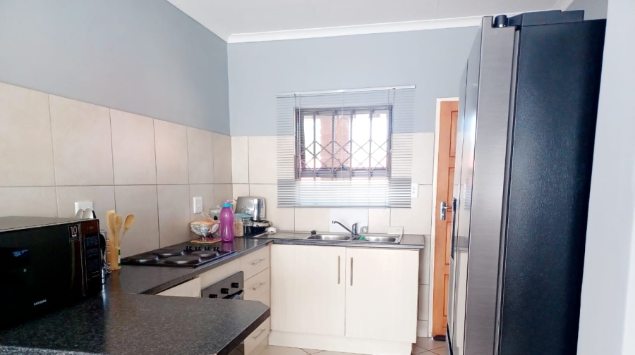 2 Bedroom Property for Sale in Windsor West Gauteng