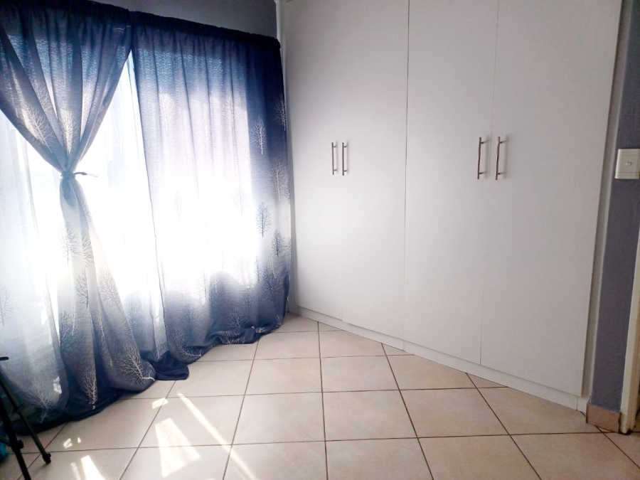2 Bedroom Property for Sale in Windsor West Gauteng