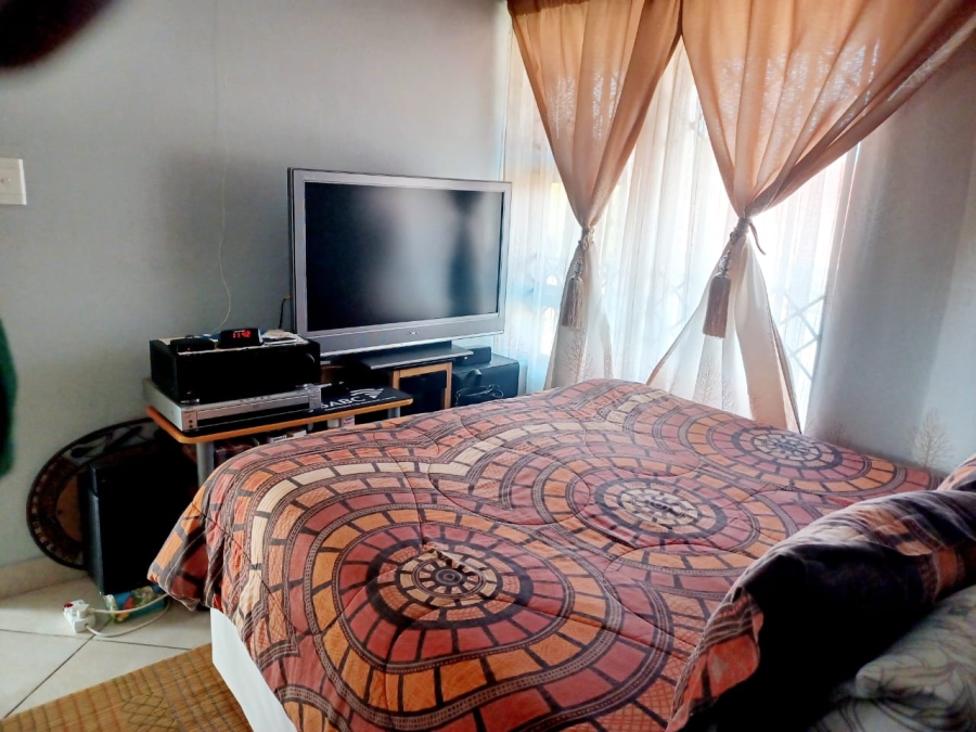 2 Bedroom Property for Sale in Windsor West Gauteng