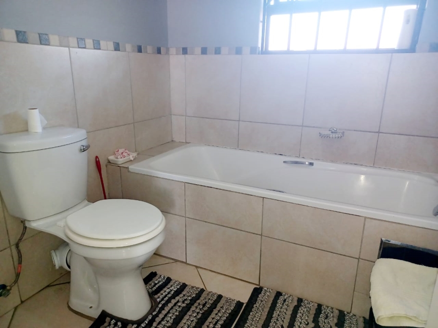 2 Bedroom Property for Sale in Windsor West Gauteng