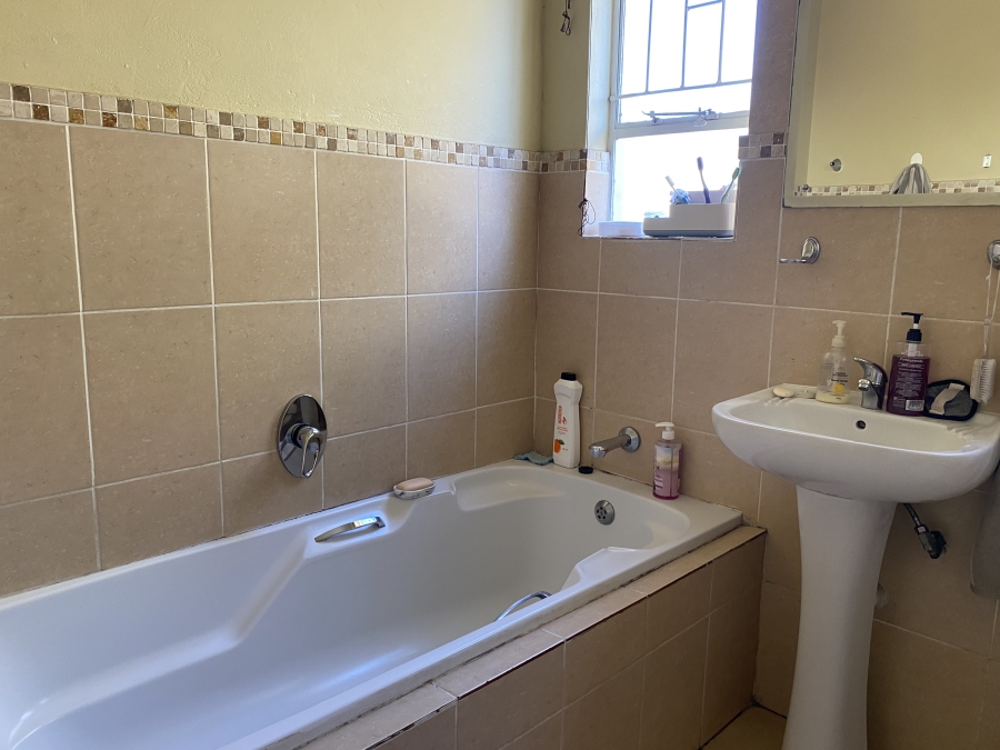 3 Bedroom Property for Sale in Ormonde Gauteng