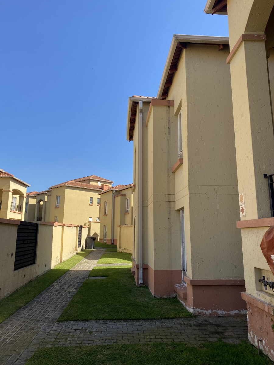 3 Bedroom Property for Sale in Ormonde Gauteng