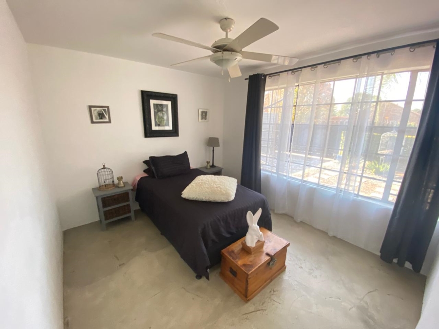 To Let 3 Bedroom Property for Rent in Faerie Glen Gauteng