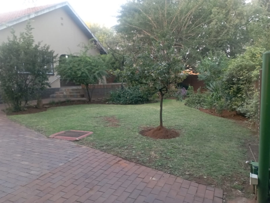 To Let 3 Bedroom Property for Rent in Lambton Gauteng