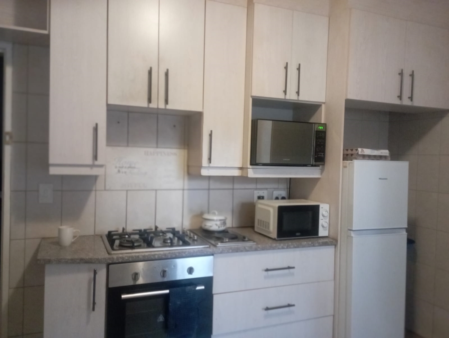 To Let 3 Bedroom Property for Rent in Lambton Gauteng