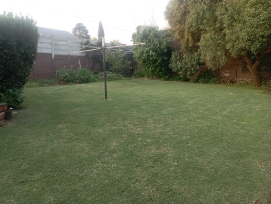 To Let 3 Bedroom Property for Rent in Lambton Gauteng