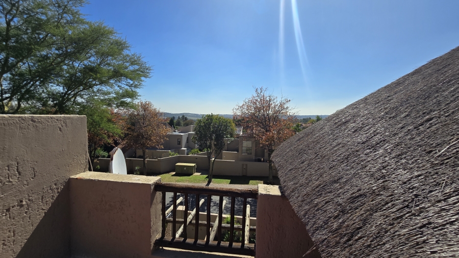 1 Bedroom Property for Sale in Sunninghill Gauteng