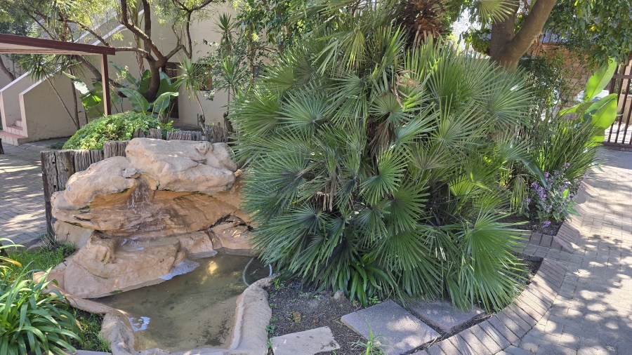 1 Bedroom Property for Sale in Sunninghill Gauteng